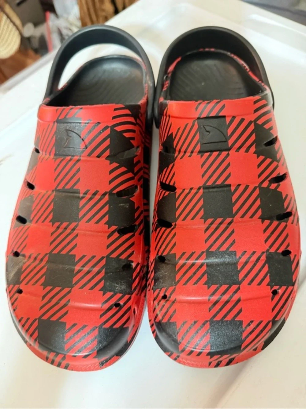Men’s Red & Black Buffalo Plaid Gingham Comfort Clogs Sandals